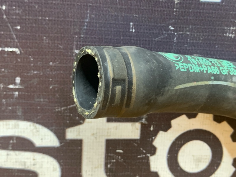 Патрубок системы охлаждения, 1000 рублей, Красноярск