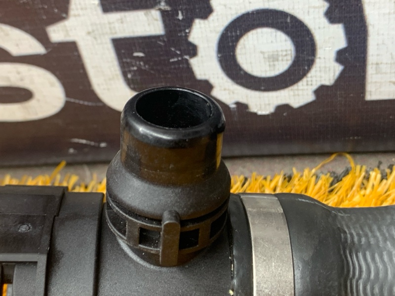 Патрубок радиатора верхний, 2000 рублей, Красноярск