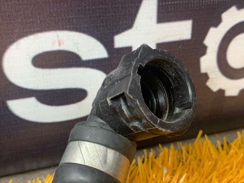 Патрубок системы охлаждения, 1000 рублей, Красноярск