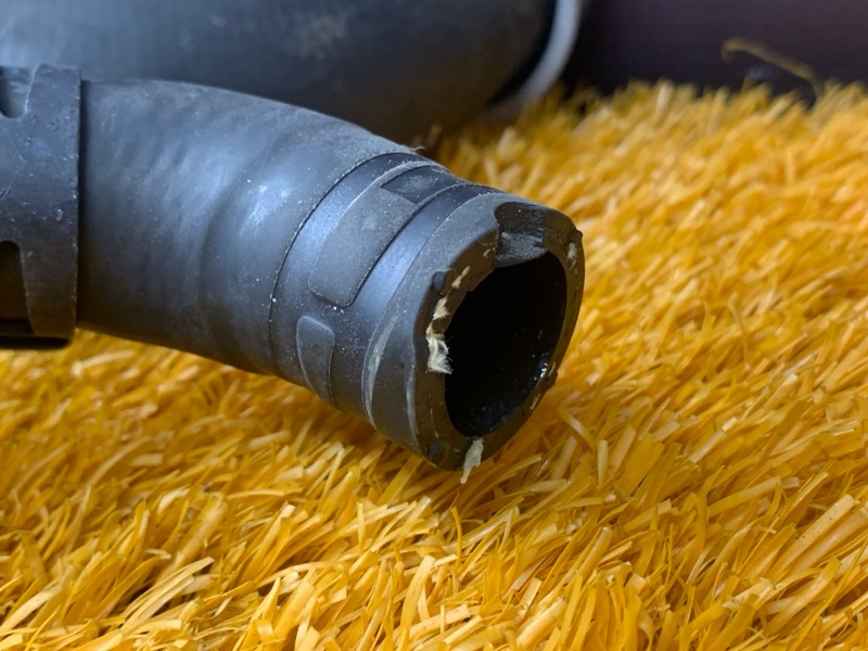 Патрубок радиатора нижний, 600 рублей, Красноярск