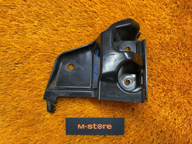 крепление бампера, 500 рублей, Красноярск