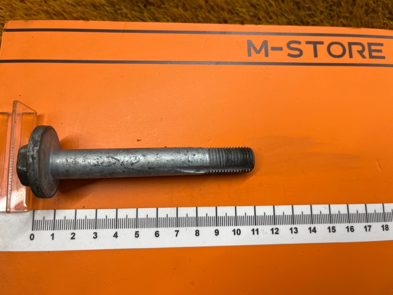 Болт развальный, 600 рублей, Красноярск