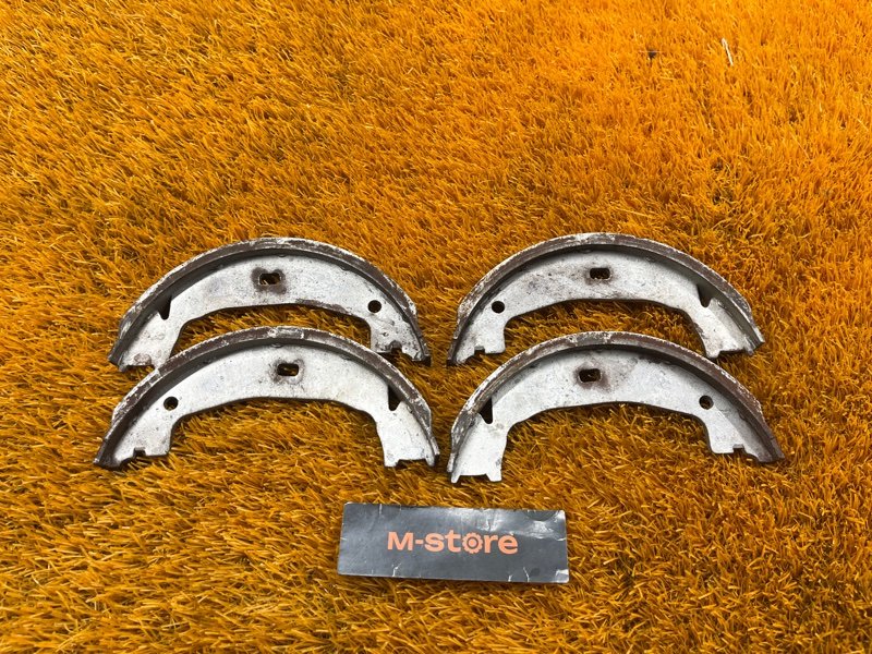 Колодки ручника, 500 рублей, Красноярск