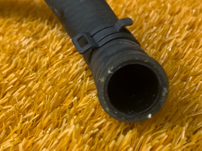 Патрубок системы охлаждения, 500 рублей, Красноярск