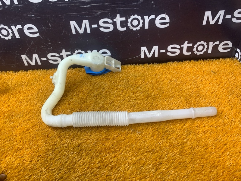 Горловина бачка омывателя, 700 рублей, Красноярск