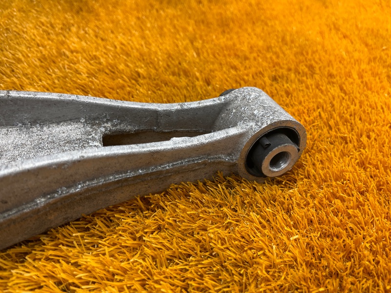 Рычаг подвески верхний, 500 рублей, Красноярск