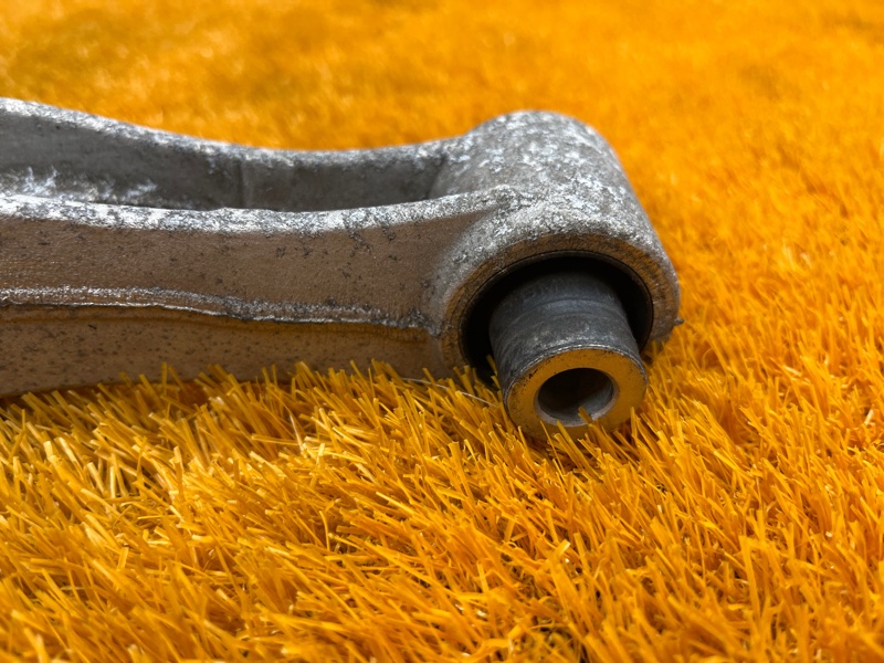 Рычаг подвески верхний, 500 рублей, Красноярск