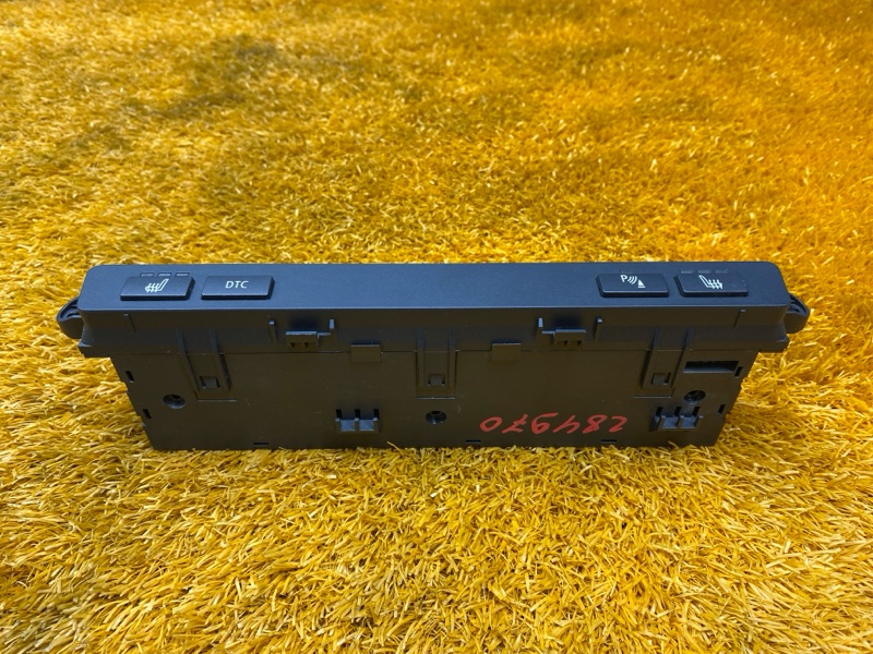 Блок кнопок (подогрев сидений), 2000 рублей, Красноярск