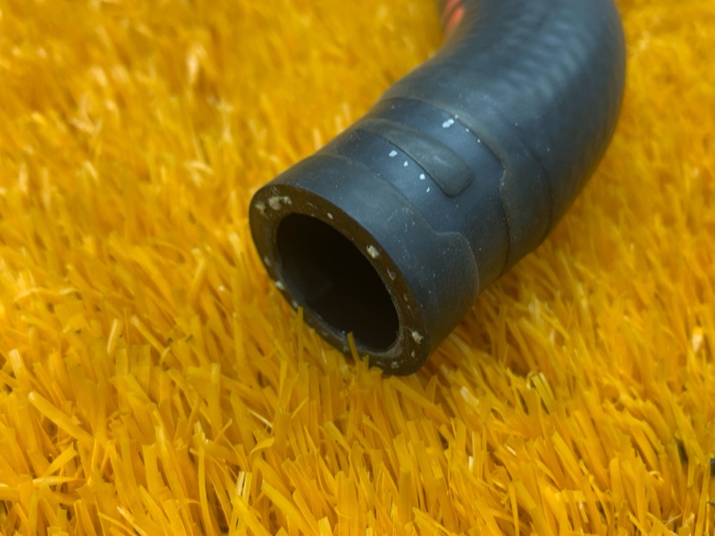 Патрубок системы охлаждения, 500 рублей, Красноярск