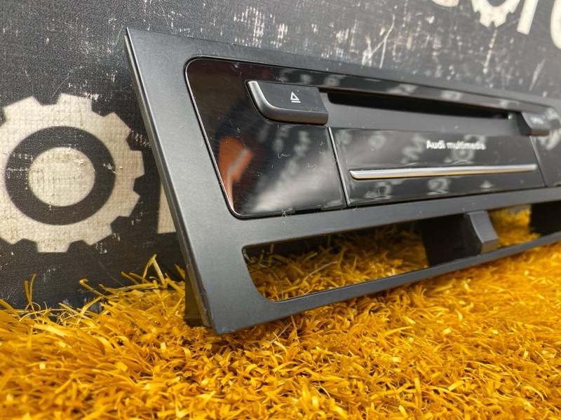 Декоративная накладка магнитолы, 500 рублей, Красноярск