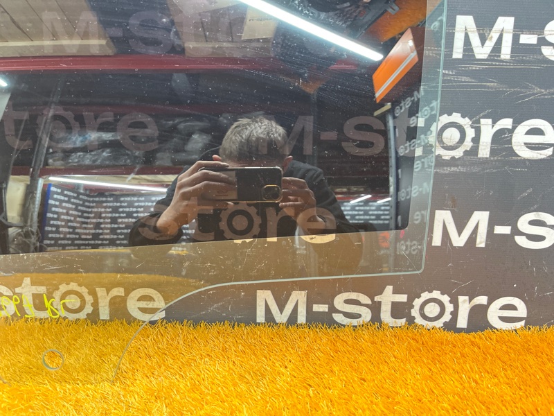 Стекло боковое, 5000 рублей, Красноярск