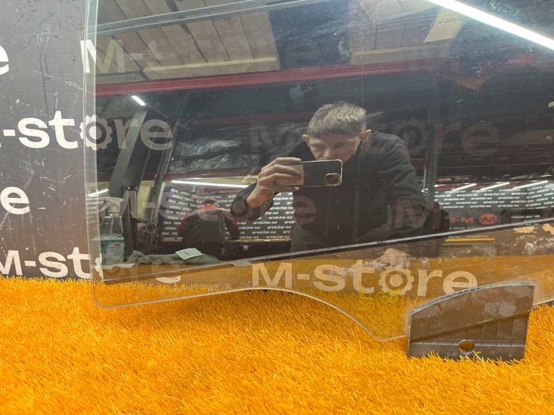 Стекло боковое, 2000 рублей, Красноярск