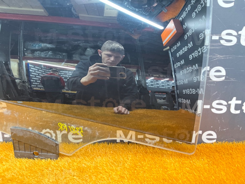 Стекло боковое, 2000 рублей, Красноярск