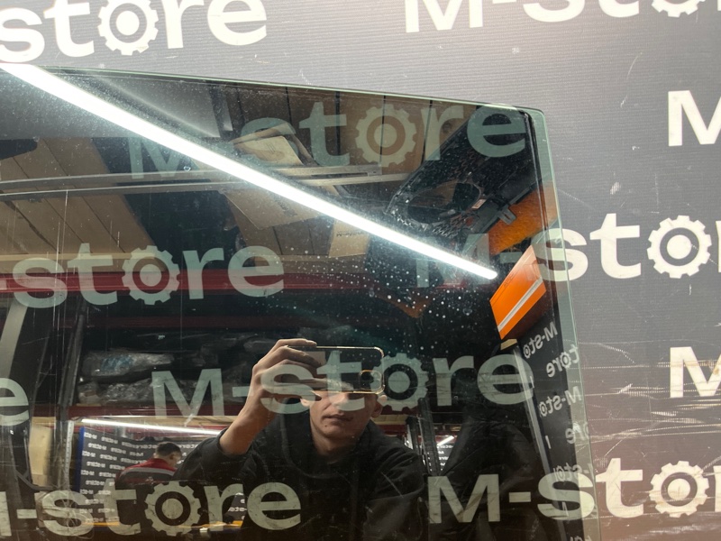 Стекло боковое, 500 рублей, Красноярск