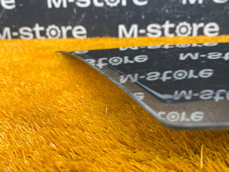 Стекло боковое, 500 рублей, Красноярск