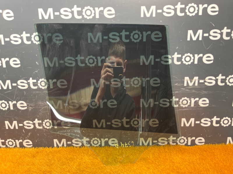 Стекло боковое, 600 рублей, Красноярск