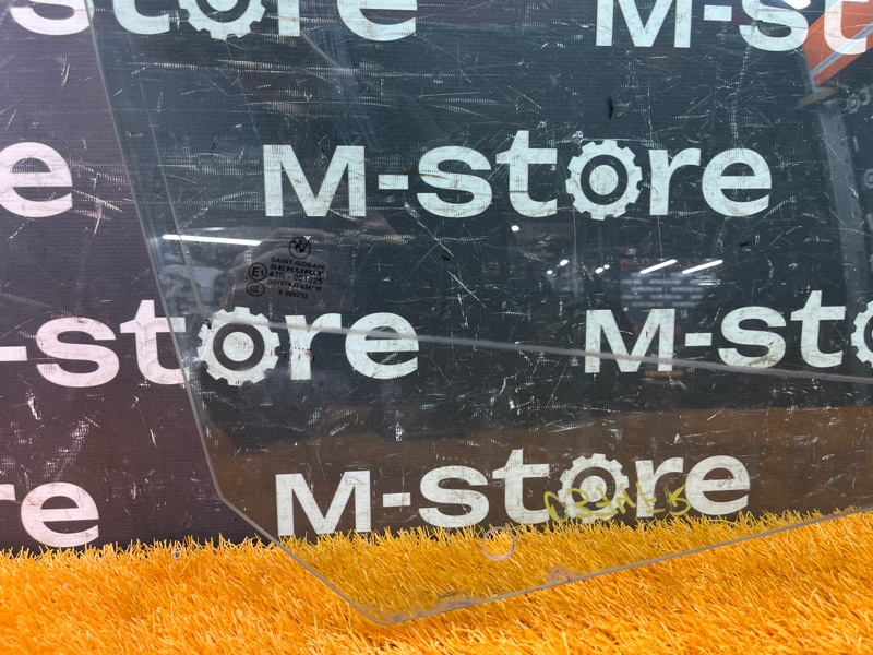 Стекло боковое, 500 рублей, Красноярск