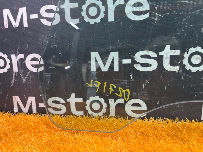 Стекло боковое, 2500 рублей, Красноярск