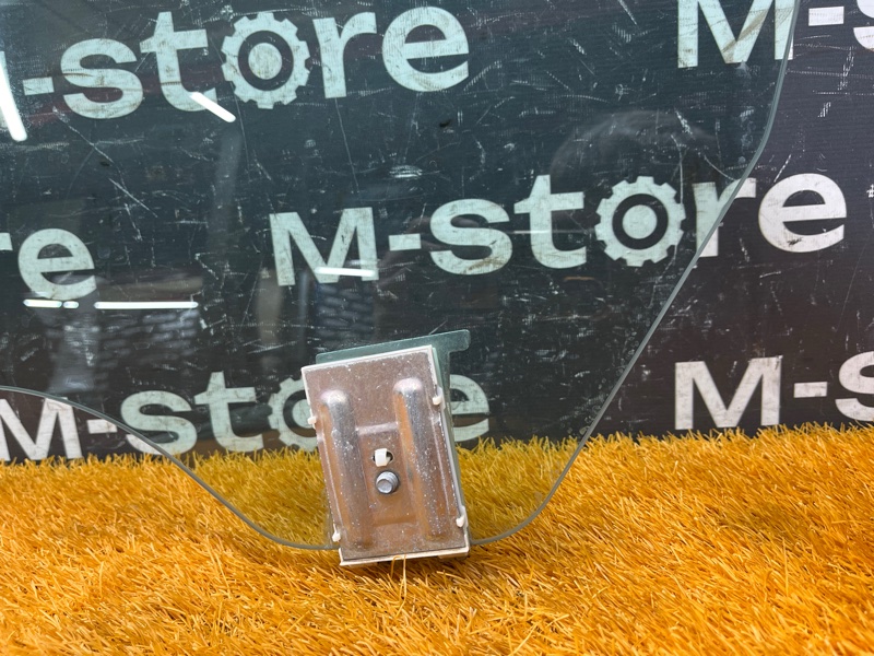 Стекло боковое, 2500 рублей, Красноярск