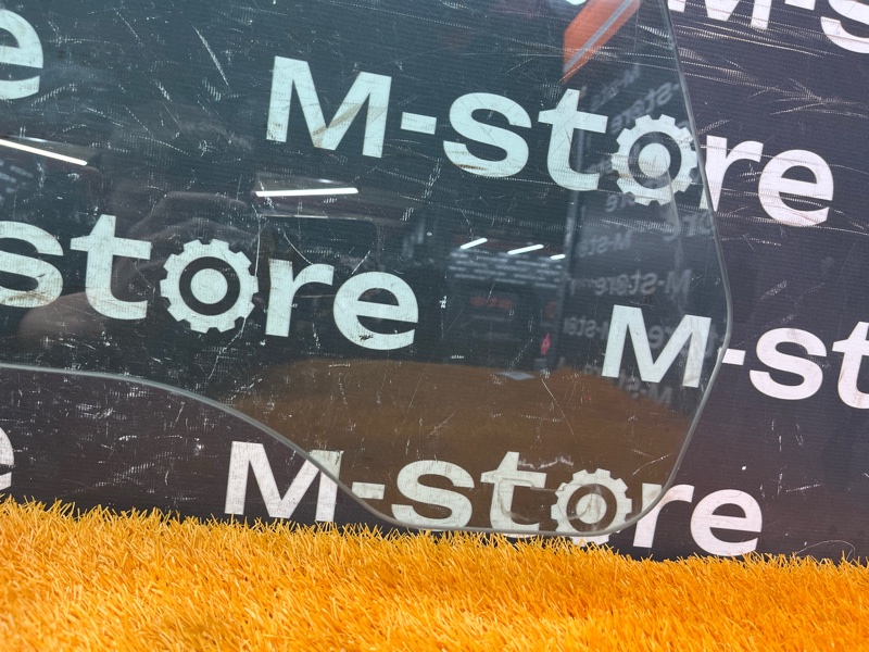 Стекло боковое, 2500 рублей, Красноярск