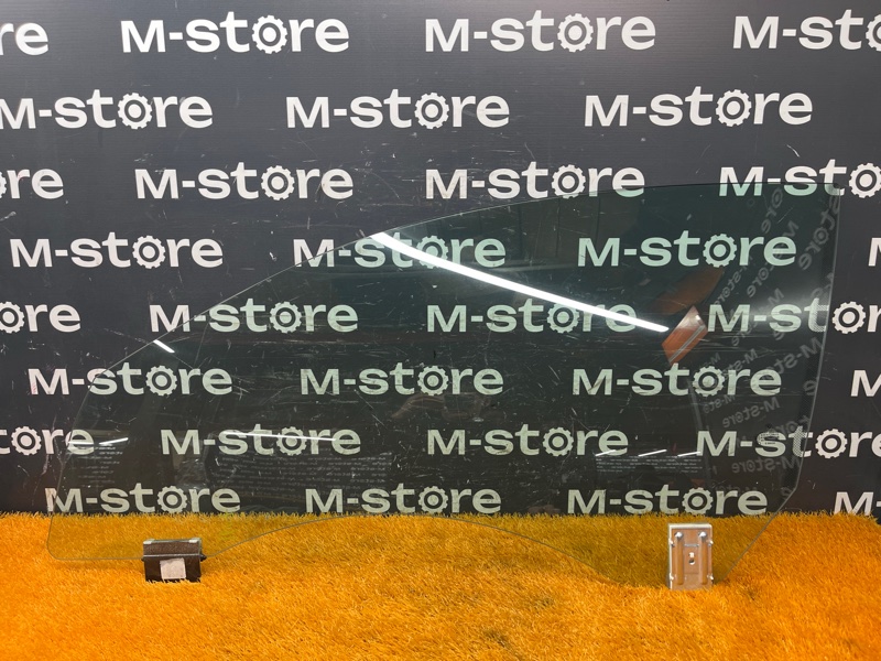 Стекло боковое, 3000 рублей, Красноярск