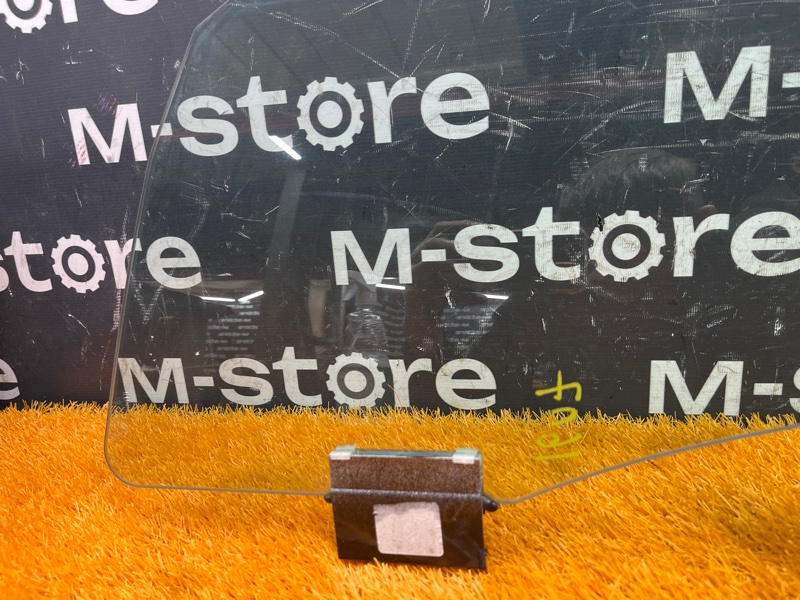 Стекло боковое, 3000 рублей, Красноярск