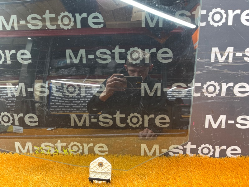 Стекло боковое, 1200 рублей, Красноярск