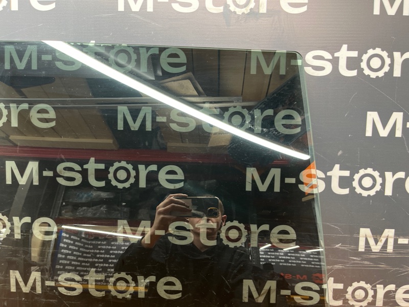 Стекло боковое, 1200 рублей, Красноярск