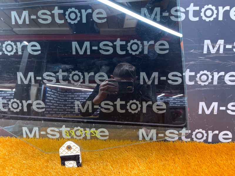 Стекло боковое, 1200 рублей, Красноярск