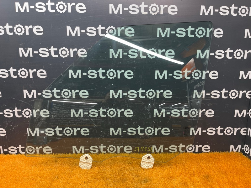 Стекло боковое, 1500 рублей, Красноярск