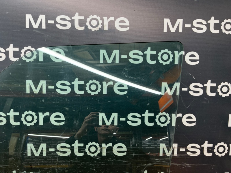 Стекло боковое, 1500 рублей, Красноярск