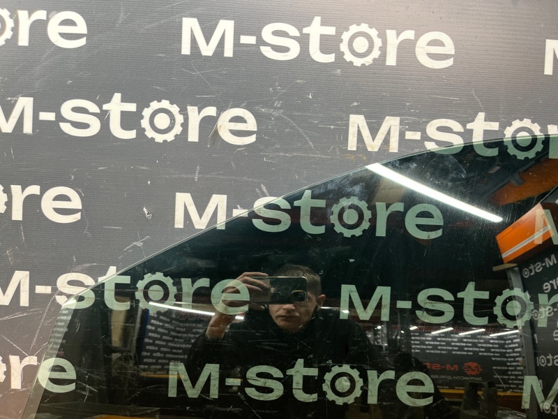 Стекло боковое, 3000 рублей, Красноярск