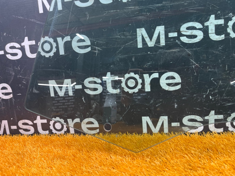 Стекло боковое, 600 рублей, Красноярск