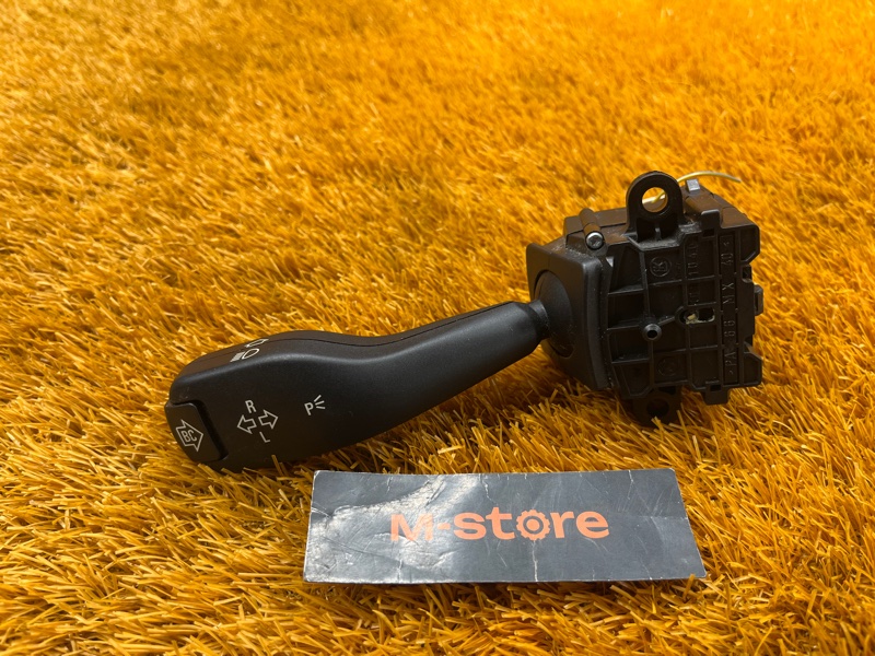 переключатель поворотов, 1000 рублей, Красноярск