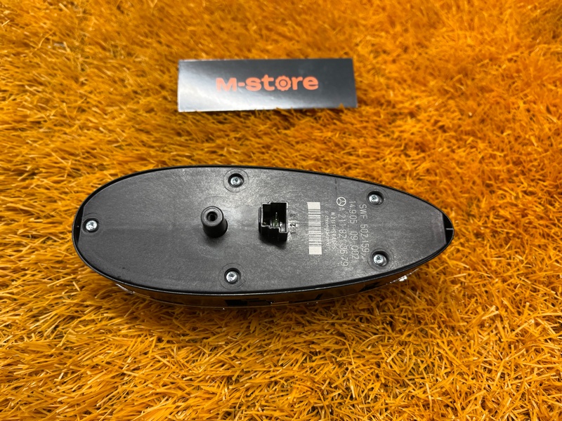 Блок управления стеклоподъемниками, 2000 рублей, Красноярск