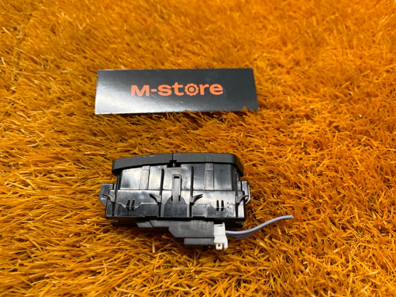 Кнопка центрального замка, 300 рублей, Красноярск