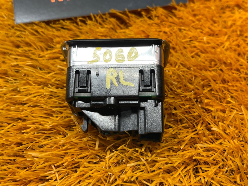 кнопка стеклоподъемника, 300 рублей, Красноярск