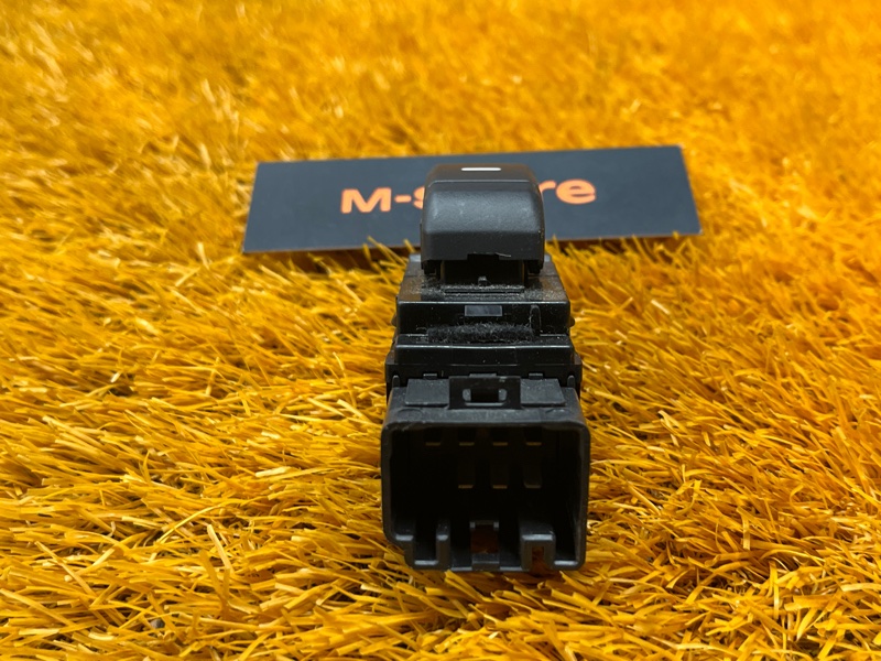 кнопка стеклоподъемника, 500 рублей, Красноярск