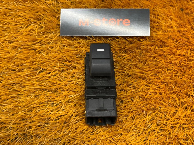 кнопка стеклоподъемника, 500 рублей, Красноярск