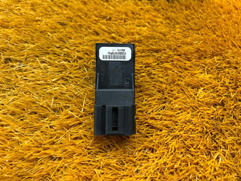 кнопка стеклоподъемника, 500 рублей, Красноярск