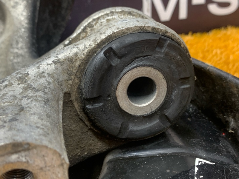 кулак поворотный, 2000 рублей, Красноярск