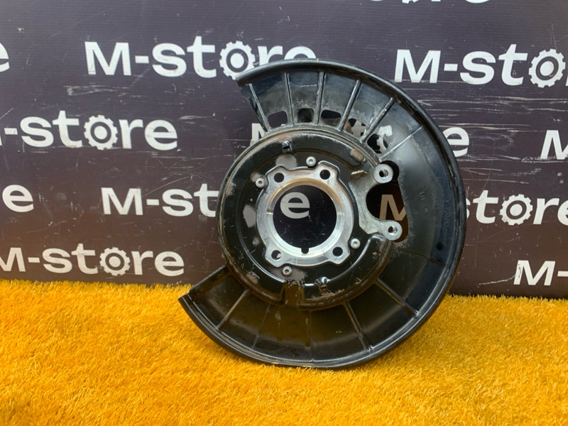 кулак поворотный, 2000 рублей, Красноярск