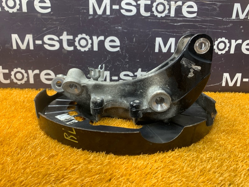 кулак поворотный, 2000 рублей, Красноярск