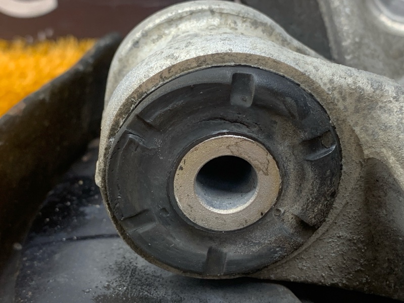 кулак поворотный, 2000 рублей, Красноярск