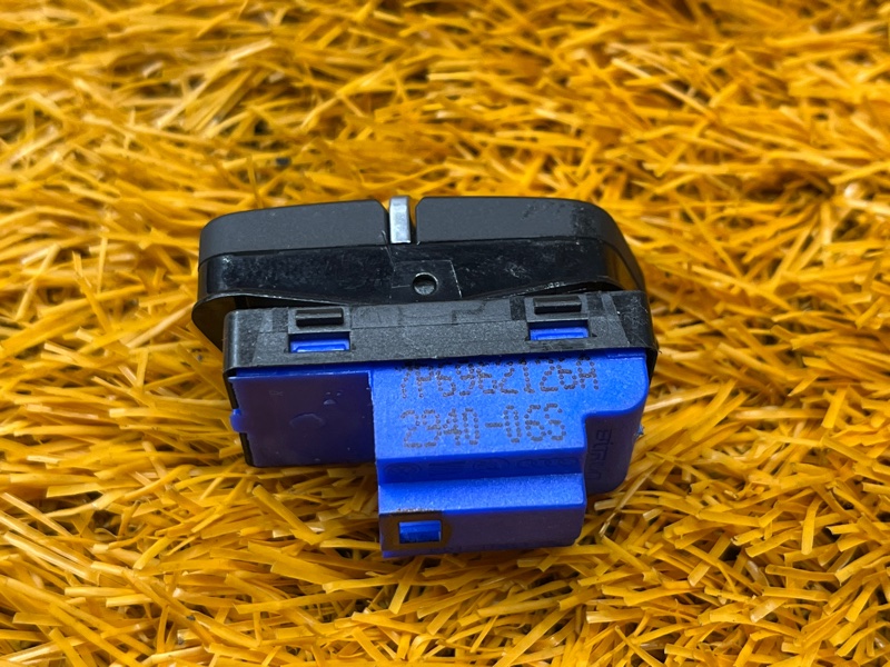 Кнопка центрального замка, 300 рублей, Красноярск