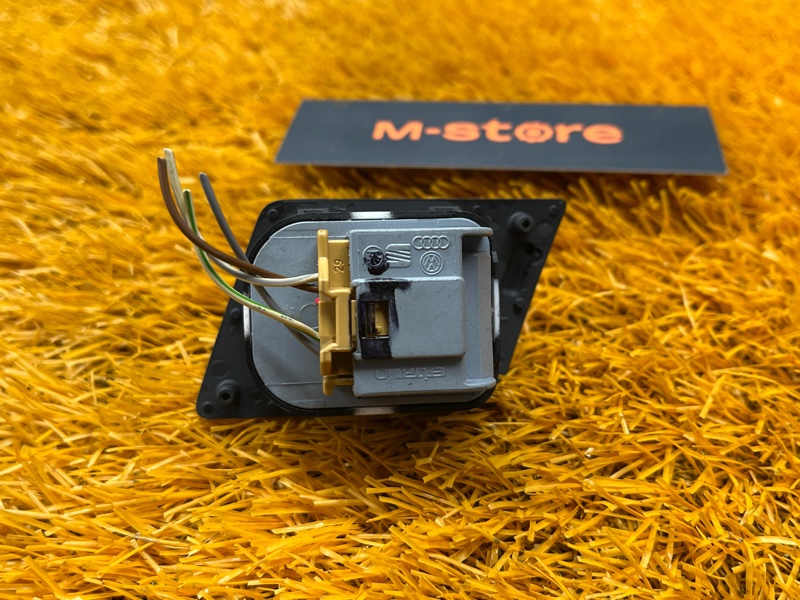 Кнопка регулировки зеркал, 1000 рублей, Красноярск