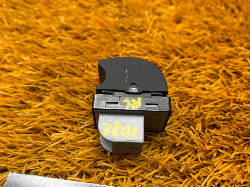 кнопка стеклоподъемника, 300 рублей, Красноярск