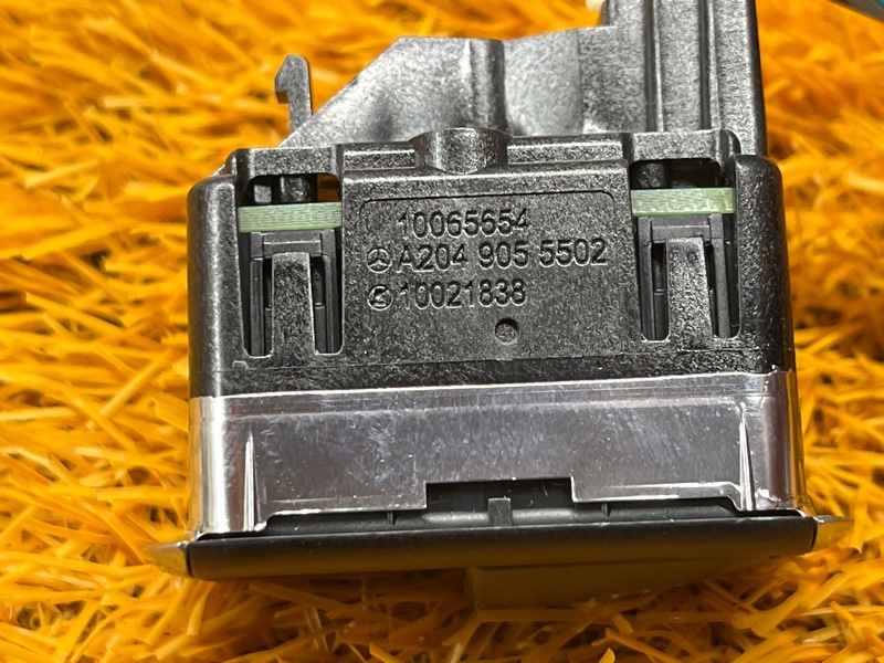 кнопка стеклоподъемника, 300 рублей, Красноярск