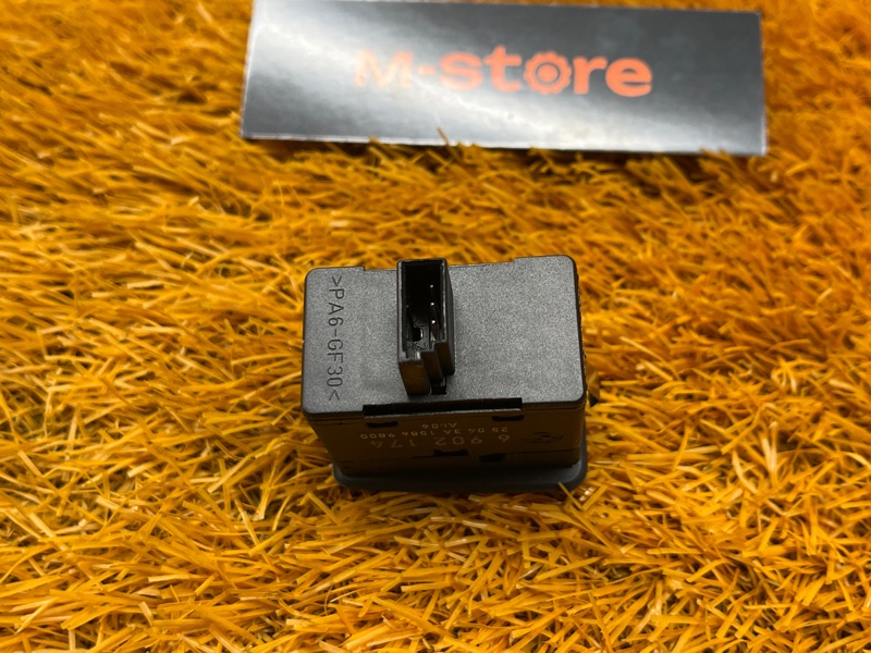 кнопка стеклоподъемника, 500 рублей, Красноярск