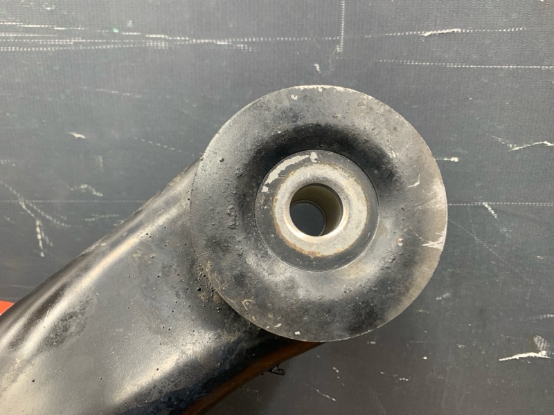 Балка поперечная (подрамник), 4800 рублей, Красноярск